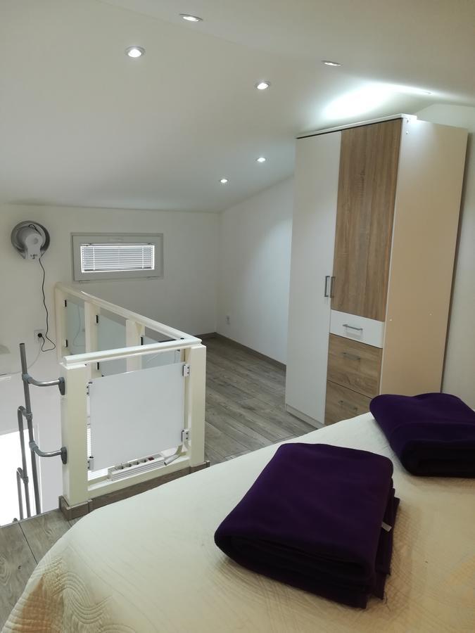 Apartments Vrime Biograd Na Moru Exterior photo
