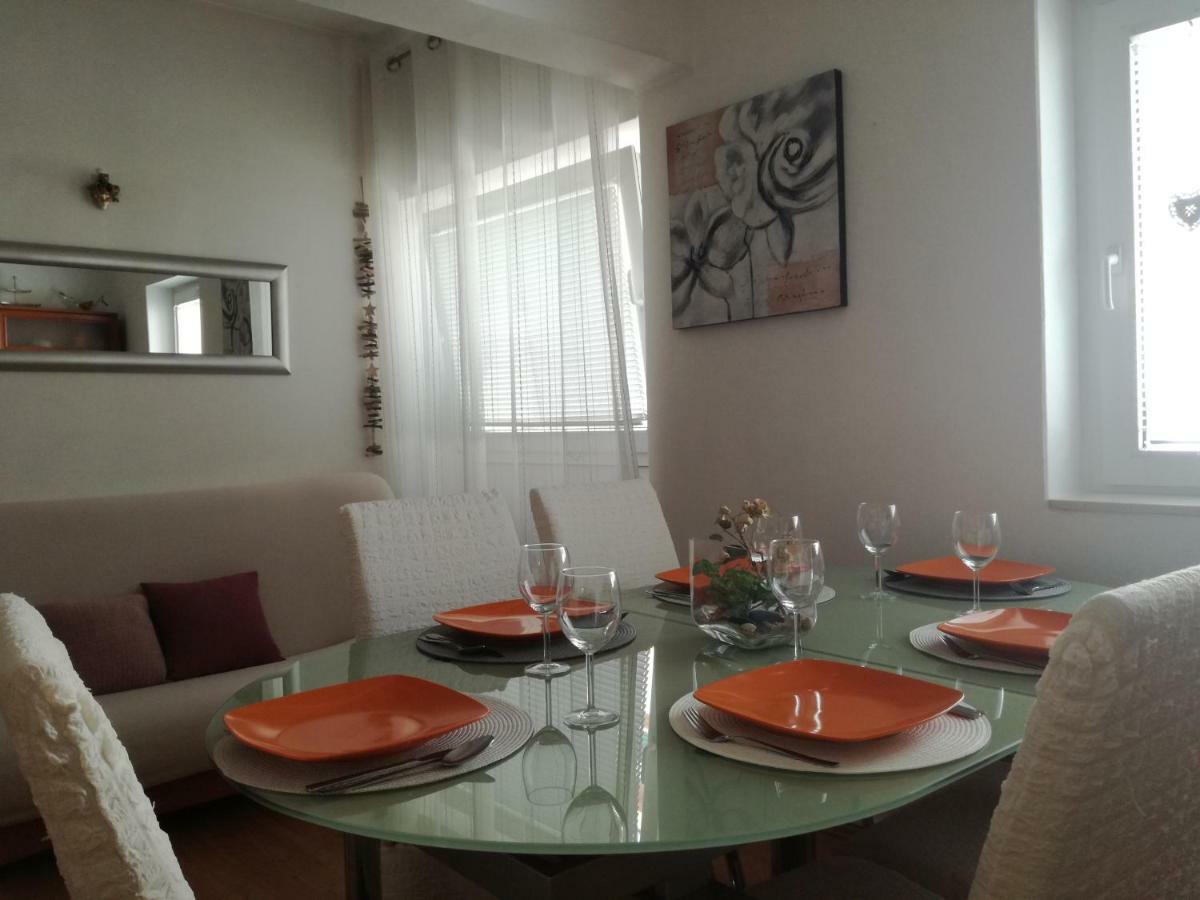Apartments Vrime Biograd Na Moru Exterior photo
